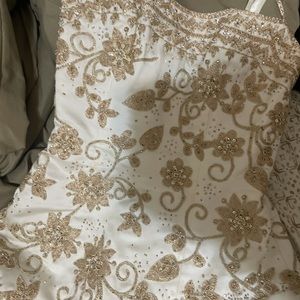 Beautiful wedding gown !! Ivory & Gold !!